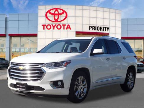Used 2019 Chevrolet Traverse High Country w/ LPO, Cargo Package AWD/4WD image 1