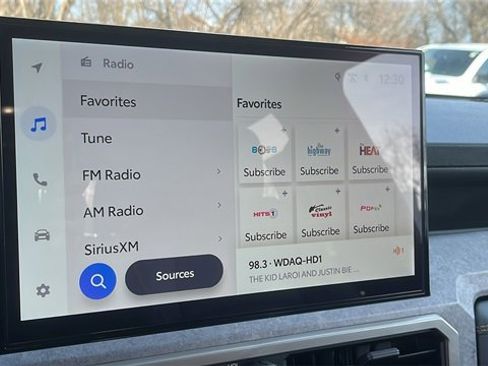 Used 2024 Toyota Tacoma Trailhunter image 15