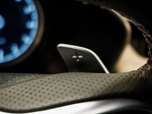 Used 2022 Genesis G70 3.3T w/ Sport Advanced Package image 20