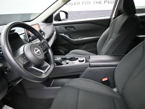 Used 2024 Nissan Rogue S AWD/4WD image 10