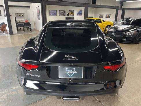 Used 2018 Jaguar F-TYPE Coupe RWD image 10