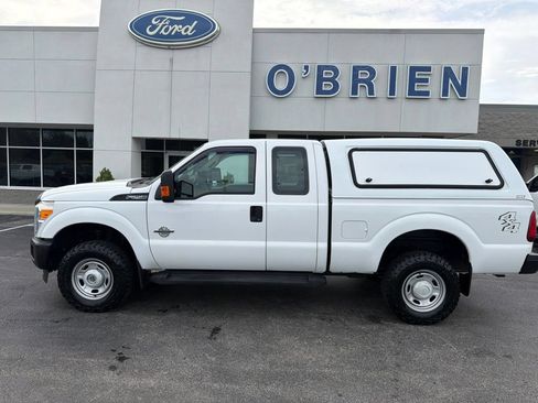 Used 2016 Ford F250 XL w/ Power Equipment Group AWD/4WD image 2