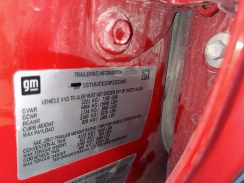 Used 2023 GMC Sierra 1500 Elevation w/ LPO, Elevation Black Package image 9