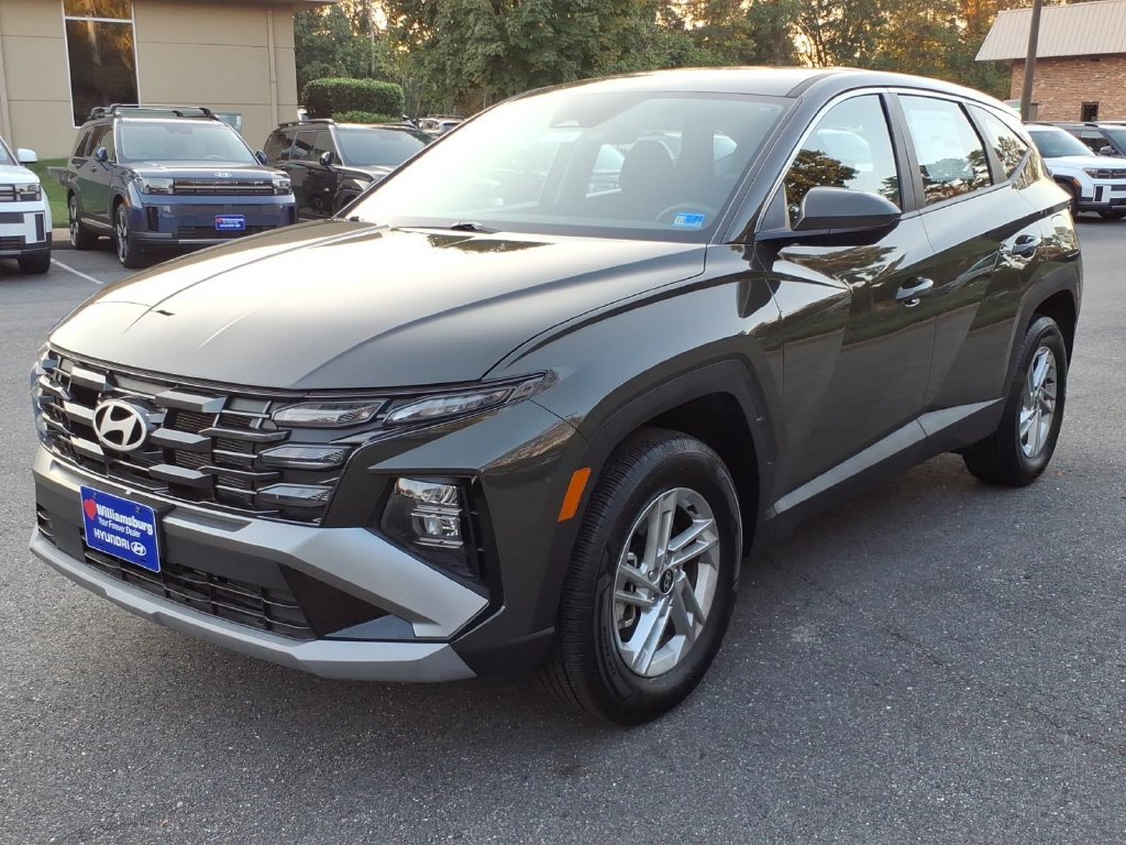 Used 2025 Hyundai Tucson SE AWD/4WD image 5