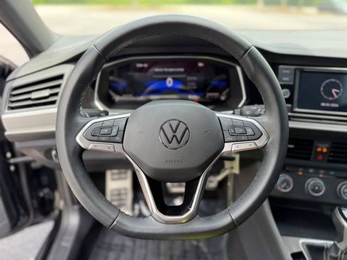 Used 2023 Volkswagen Jetta Sport FWD image 3