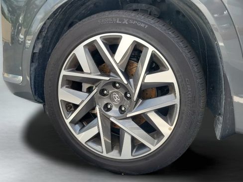 Used 2023 Hyundai Santa Fe Calligraphy FWD image 3