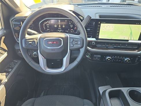 New 2026 GMC Sierra 1500 SLE w/ Preferred Package image 12