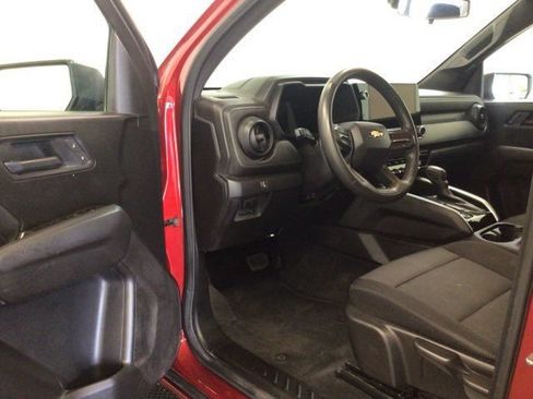 Used 2026 Chevrolet Colorado W/T w/ WT Custom Package RWD image 18