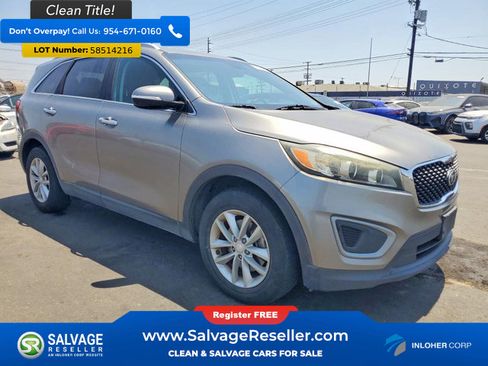 Used 2017 Kia Sorento FWD w/ LX Convenience Package image 5