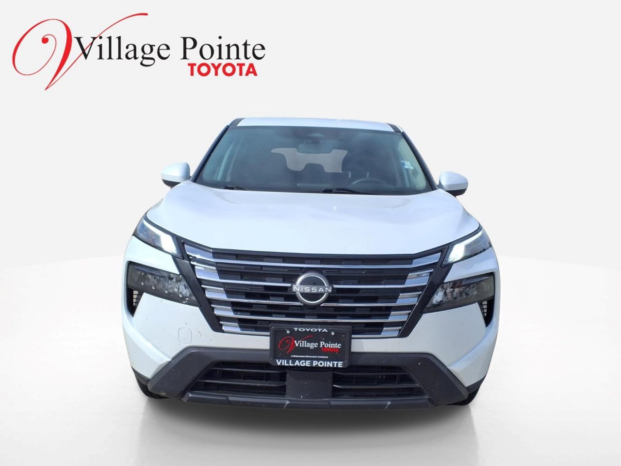 Used 2024 Nissan Rogue SV FWD image 8