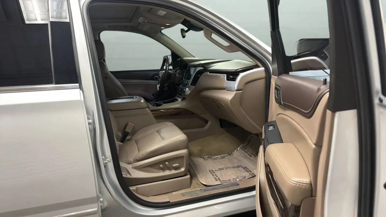 Used 2018 GMC Yukon XL SLT w/ HD Trailering Package AWD/4WD image 22