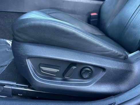 Used 2025 Toyota Camry XSE FWD image 13
