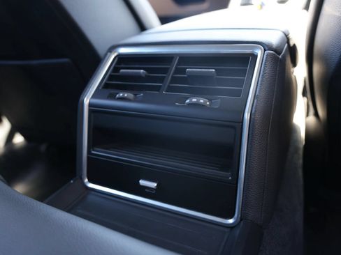 Used 2019 Porsche Panamera 4 w/ Premium Package AWD/4WD image 33
