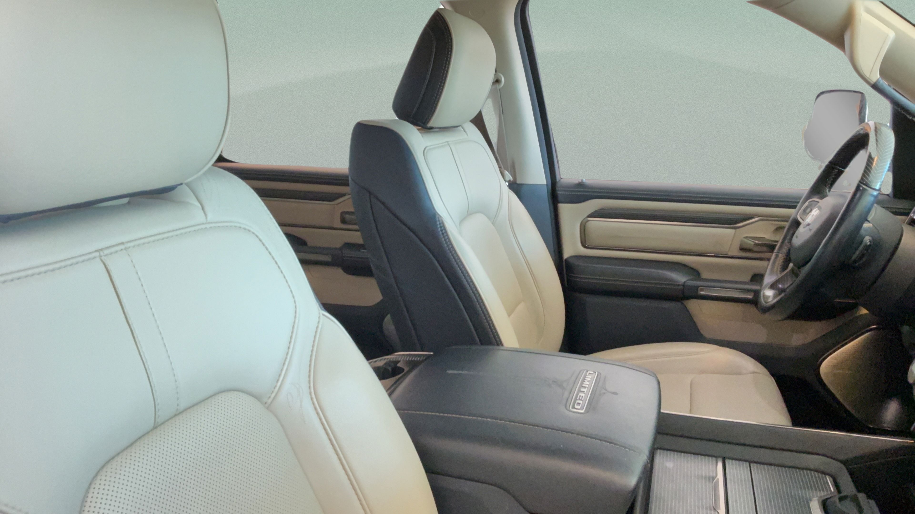Used 2019 RAM 1500 Limited AWD/4WD image 42