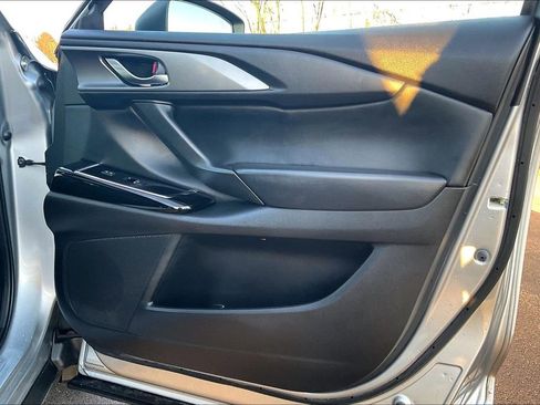 Used 2023 MAZDA CX-9 Touring image 24