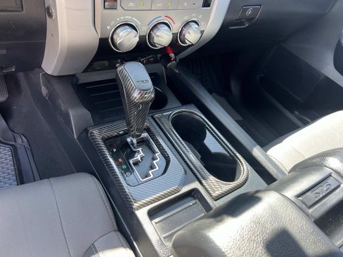 Used 2016 Toyota Tundra SR5 w/ SR5 Upgrade Package image 30