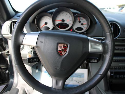 Used 2005 Porsche Boxster S image 22