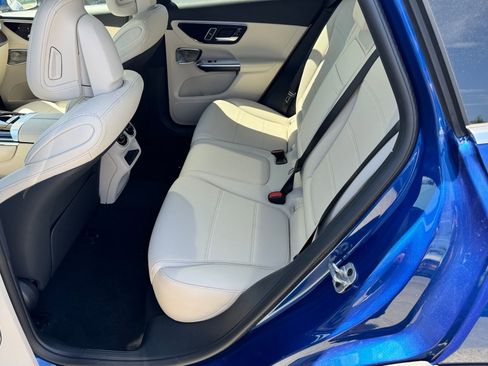 New 2026 Mercedes-Benz GLC 350e 4MATIC image 32