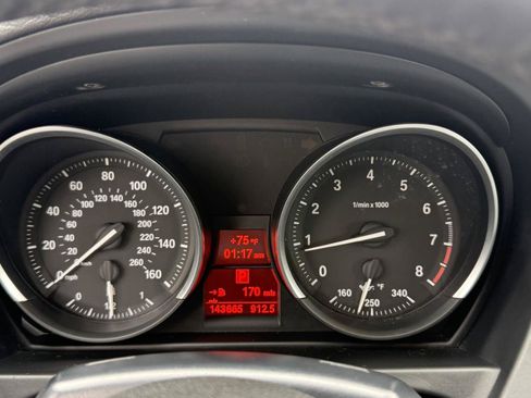 Used 2012 BMW Z4 sDrive35i RWD image 16