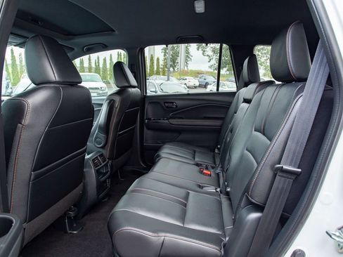 Certified 2023 Honda Passport TrailSport image 18