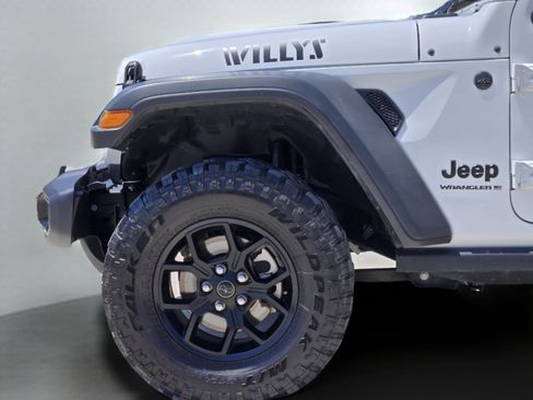 Used 2025 Jeep Wrangler Unlimited Sport AWD/4WD image 30