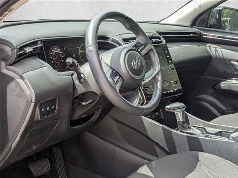 Used 2022 Hyundai Tucson SEL w/ Convenience Package image 2