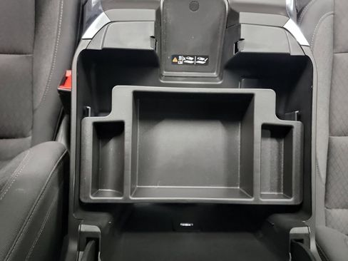 Used 2025 Chevrolet Silverado 1500 LT w/ Convenience Package II image 28