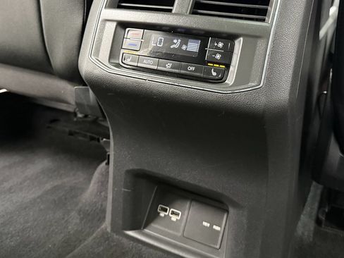 Used 2019 Volkswagen Atlas SEL AWD/4WD image 30