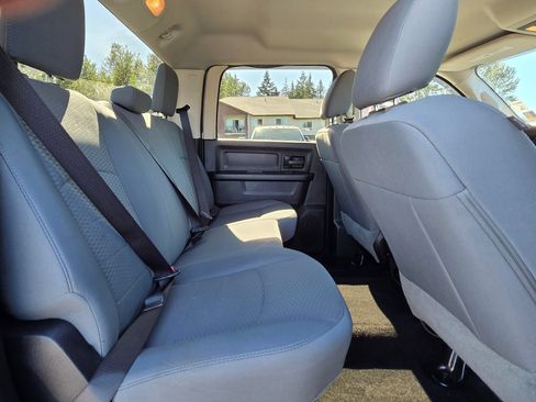 Used 2015 RAM 2500 Tradesman w/ Chrome Appearance Group AWD/4WD image 22
