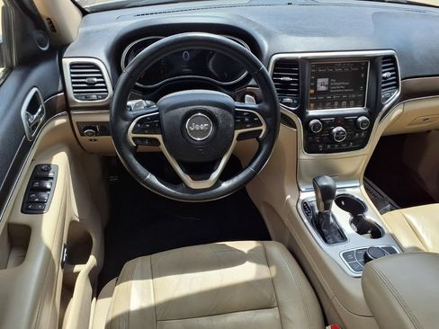 Used 2017 Jeep Grand Cherokee Limited w/ Trailer Tow Group IV AWD/4WD image 9
