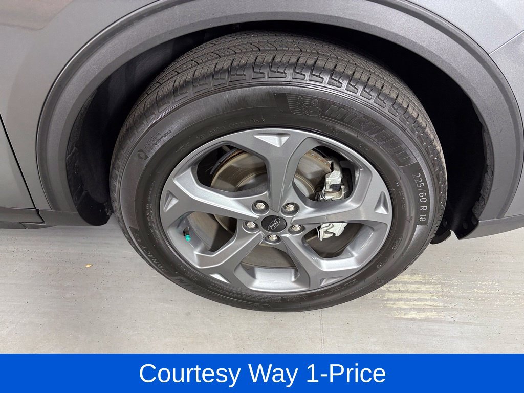 Used 2026 Ford Escape ST-Line w/ Tech Pack #1 FWD image 13