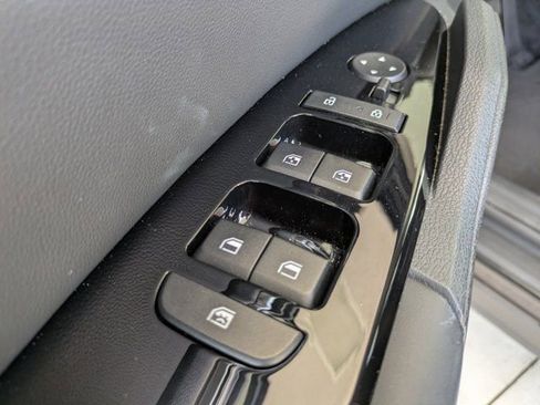 Used 2023 Kia Sportage EX image 21