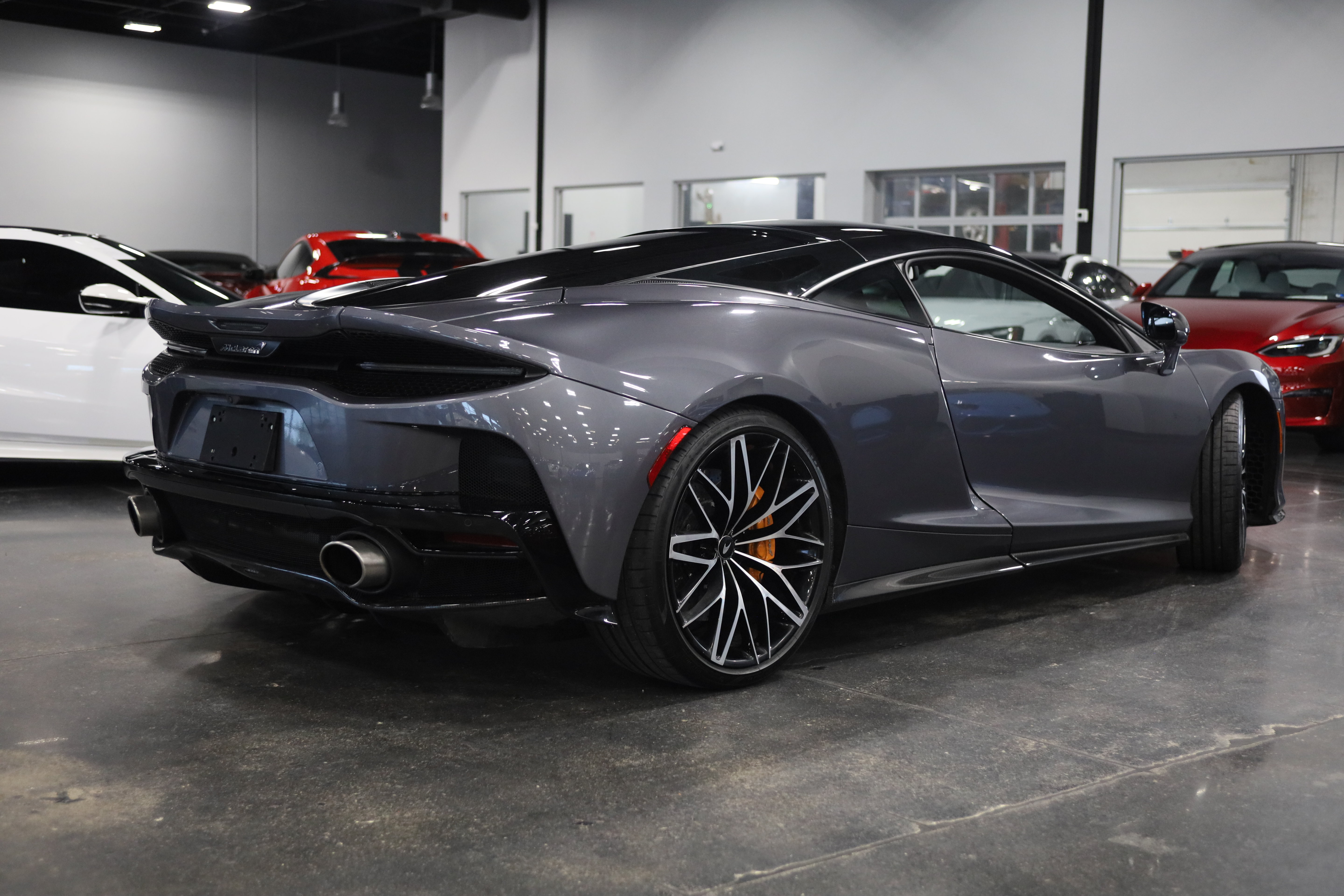 Used 2023 McLaren GT RWD image 7