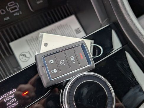 New 2026 Jeep Grand Cherokee L Limited AWD/4WD image 23