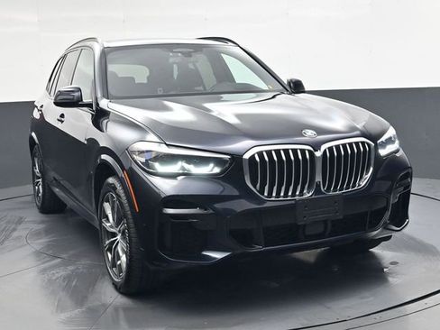 Used 2023 BMW X5 xDrive40i w/ M Sport Package image 2