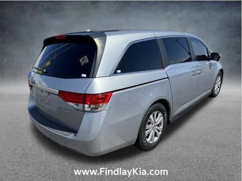 Used 2016 Honda Odyssey SE image 4