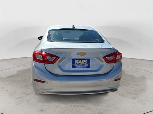 Used 2016 Chevrolet Cruze LT w/ Convenience Package FWD image 5