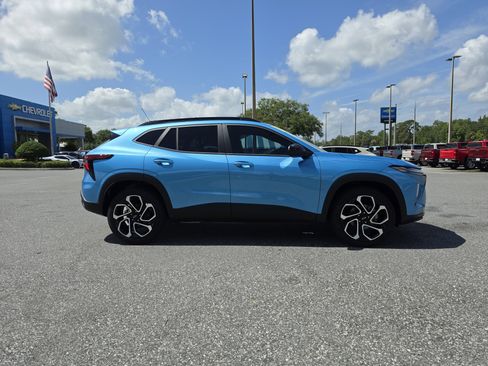 New 2026 Chevrolet Trax RS w/ Driver Confidence Package FWD image 3
