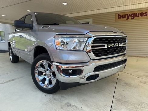 Used 2022 RAM 1500 Big Horn AWD/4WD image 2