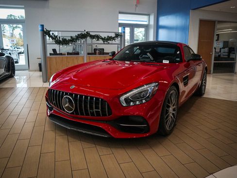 Used 2018 Mercedes-Benz AMG GT S image 40