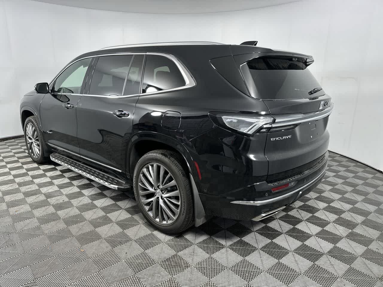 Used 2026 Buick Enclave Avenir w/ Super Cruise Package FWD image 6