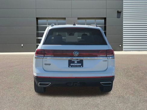 New 2026 Volkswagen Atlas SE image 5