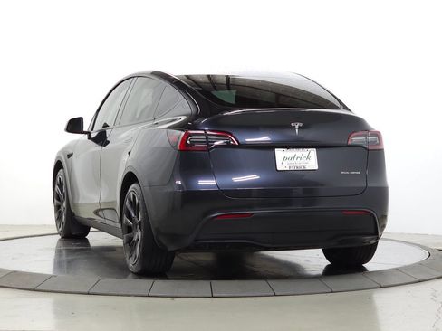 Used 2024 Tesla Model Y Long Range AWD/4WD image 7