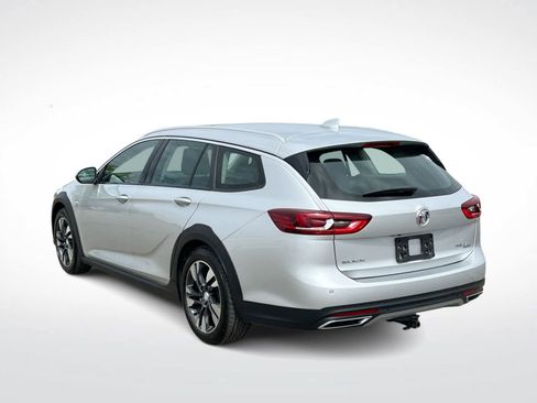Used 2018 Buick Regal Essence w/ Driver Confidence Package #1 AWD/4WD image 6