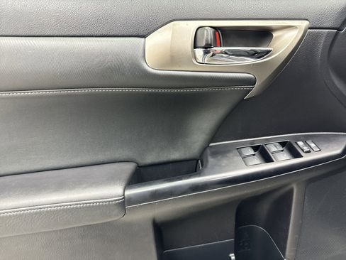 Used 2014 Lexus CT 200h image 25