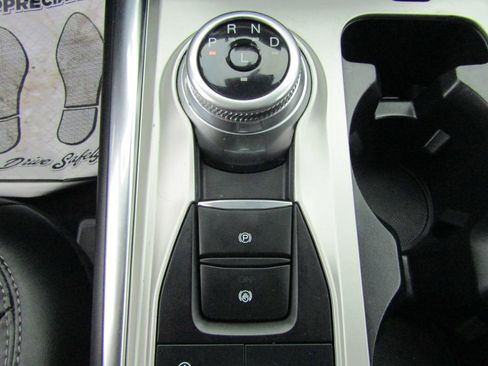 Used 2023 Ford Explorer XLT w/ Equipment Group 202A image 27