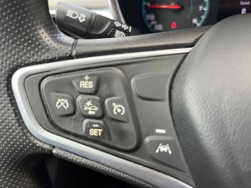Used 2022 Chevrolet Equinox LS AWD/4WD image 13