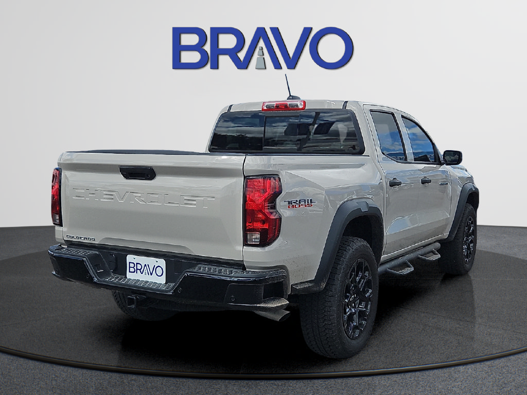 Used 2026 Chevrolet Colorado Trail Boss AWD/4WD image 4