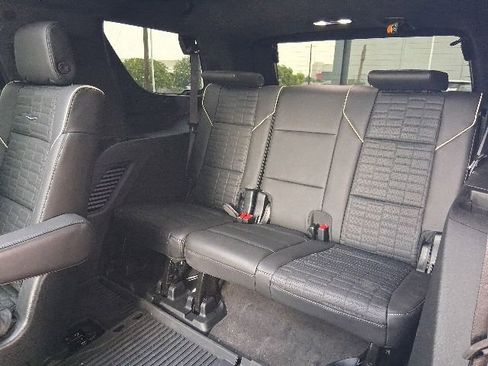 Used 2026 Cadillac Escalade Platinum Sport w/ LPO, Floor Liner Package RWD image 29