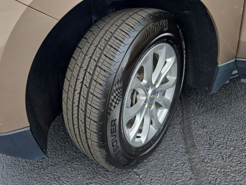 Used 2018 Chevrolet Equinox LS image 31